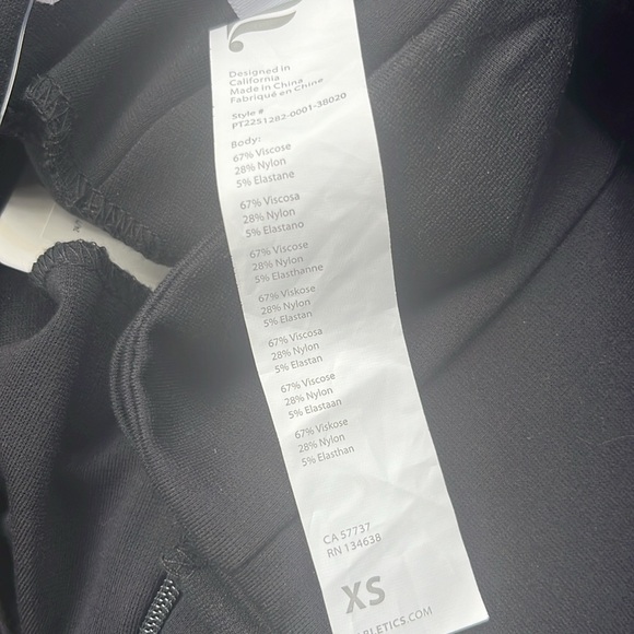 Fabletics 24-7 Kick Flare Pants XS Short NWT - Picture 10 of 15